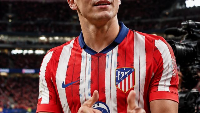 Transfer Buzz: Arsenal's Interest in Alvarez and Man Utd Agreement