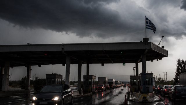 Severe Thunderstorm Causes Power Outage at Evzoni Border Crossing | pengeluaran nomor singapura hari