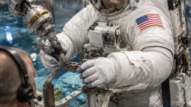 NASA Prepares Astronauts for Upcoming Robotics Spacewalk | slot1010 rtp, official fifa world cup 202