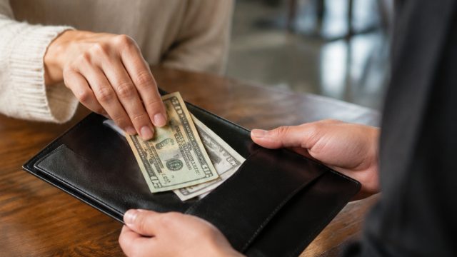 Navigating Tipping Etiquette in 2026: What You Need to Know | royalwin free credit, free online casi